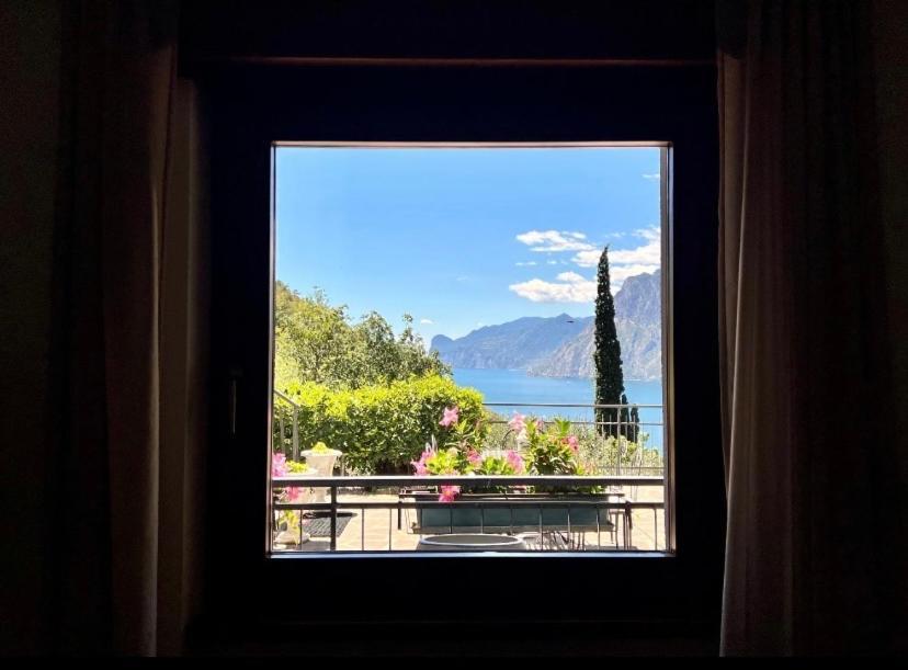 Viewlake Apartment Torbole Sul Garda ภายนอก รูปภาพ