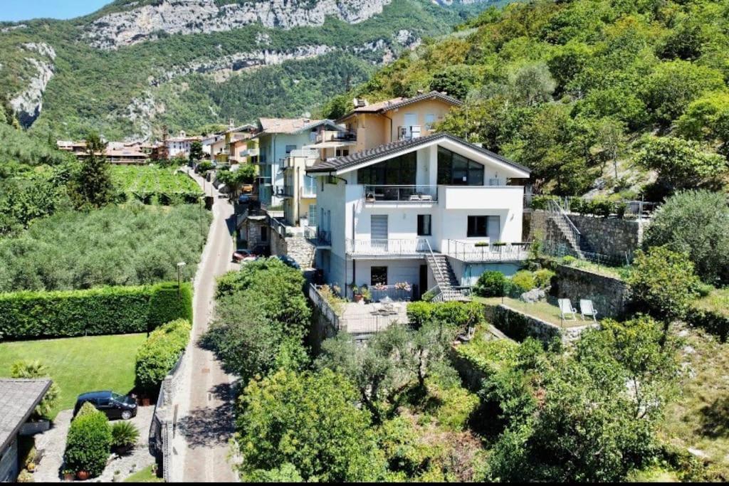 Viewlake Apartment Torbole Sul Garda ภายนอก รูปภาพ