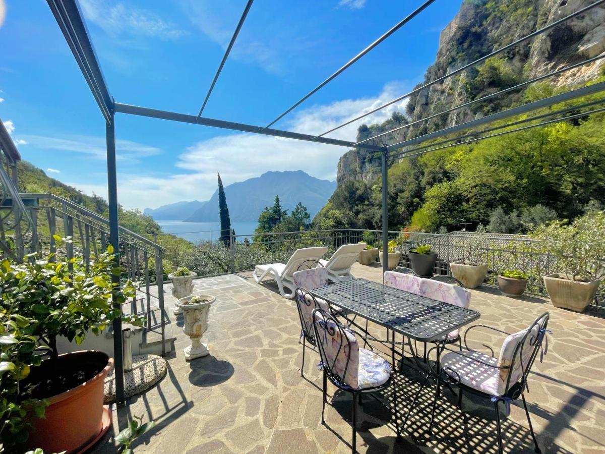Viewlake Apartment Torbole Sul Garda ภายนอก รูปภาพ